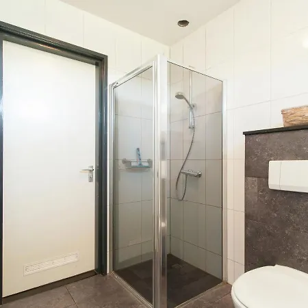 Luxurious Mansion In Callantsoog With Sauna بيت للعطل جوليانادورب